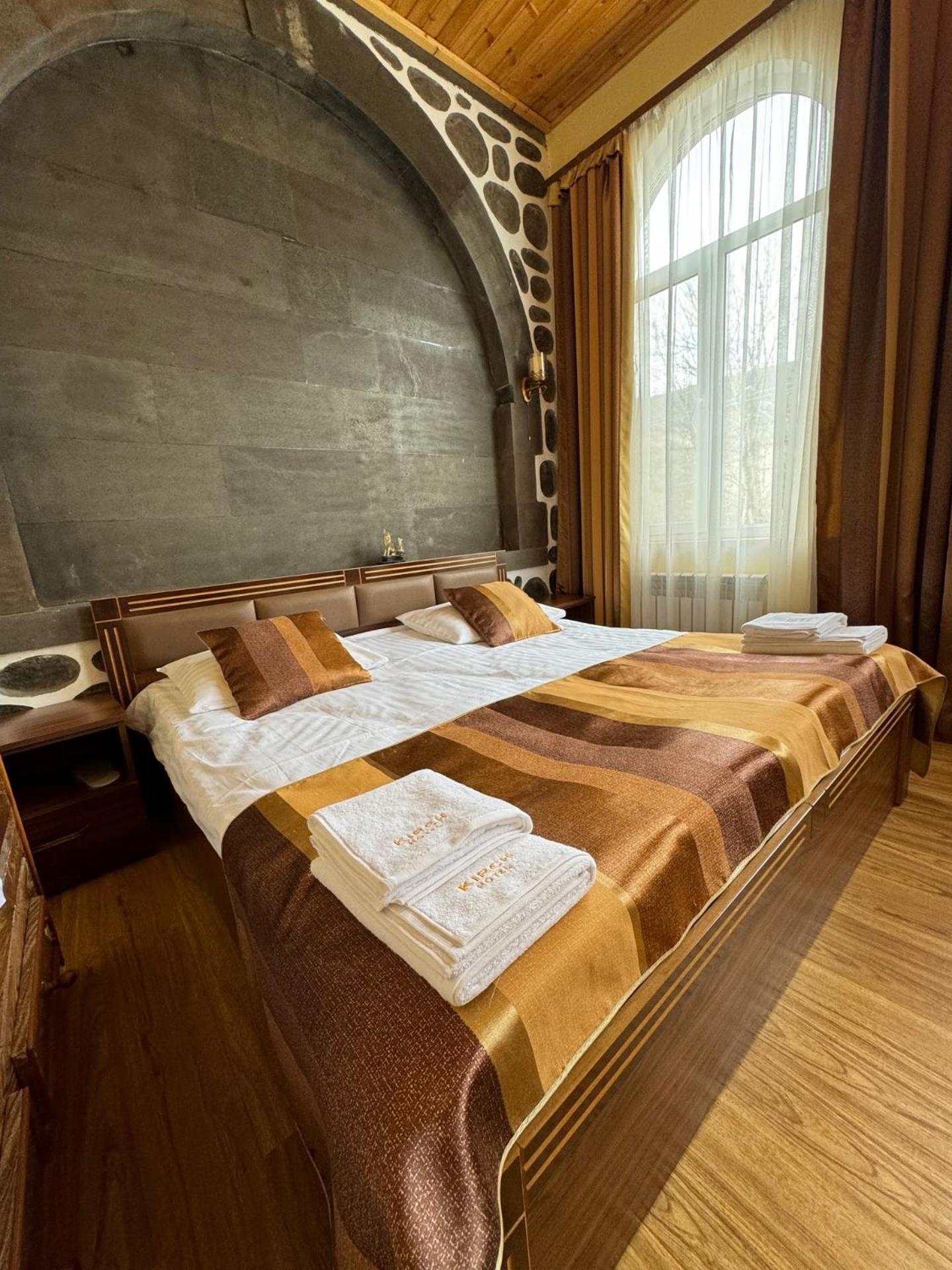 Kirch Hotel & Restaurant Goris Exterior foto